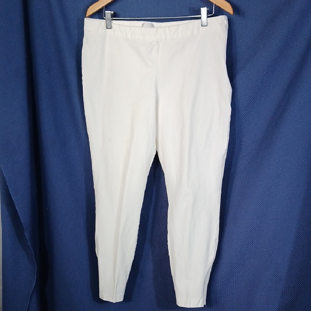 Chicos White Stretch Pants 2.5